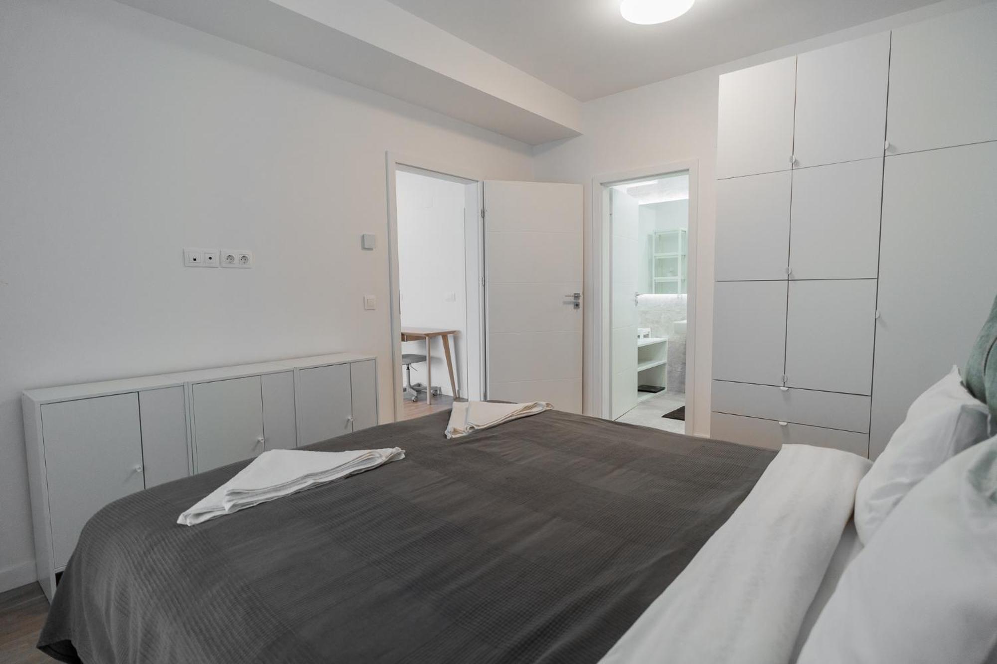 Lagoon Park Apartments With Beach View Bukarest Exterior foto