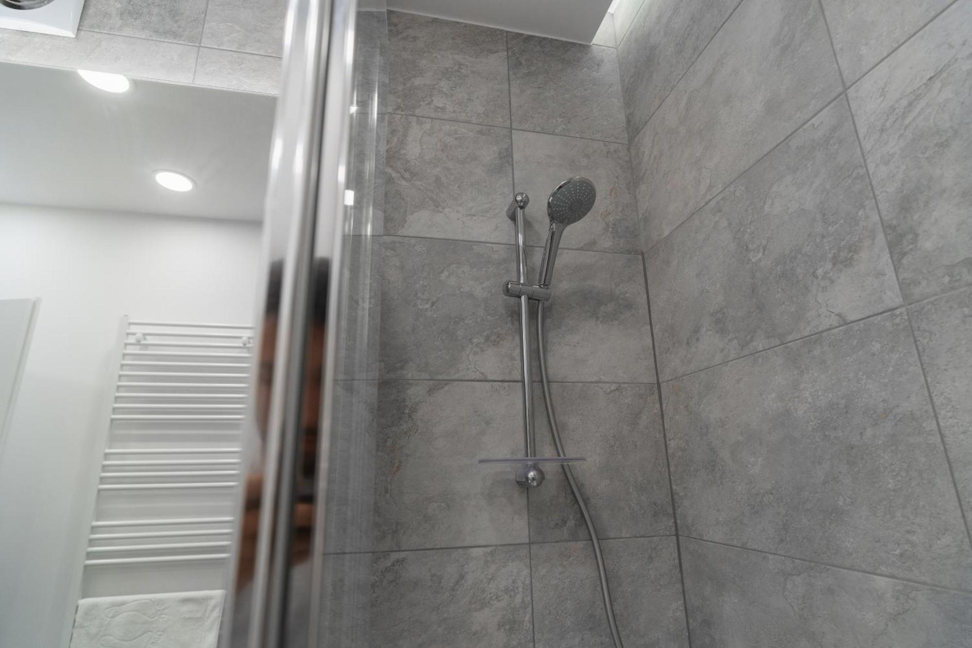 Lagoon Park Apartments With Beach View Bukarest Exterior foto